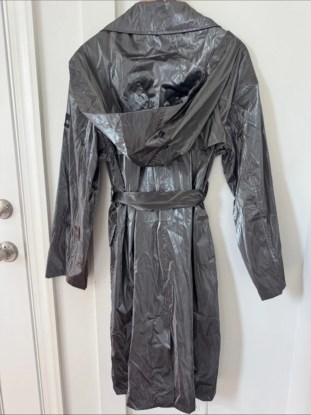 Alo Metallic Break Line Trench Size XS